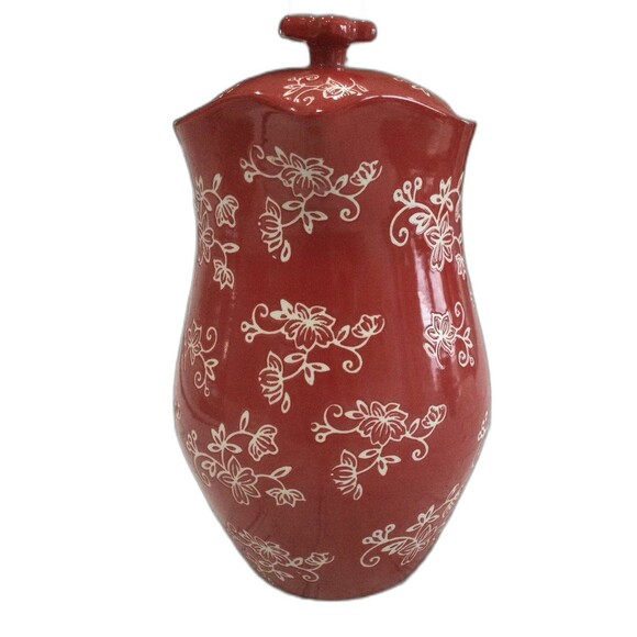 Tem-tations by Tara Floral Lace 2qt Ceramic Pot KFI-XNG-973261 with Lid. - Picture 4 of 8